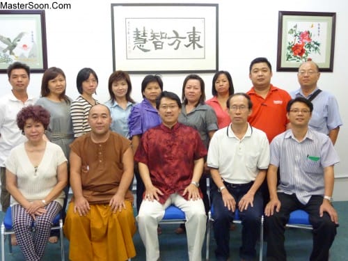 Yijing Numerology Workshop 2 By Master Soon on 28 March 2010 二0一0年三月28日孙锦皇主讲《易经术数2》 