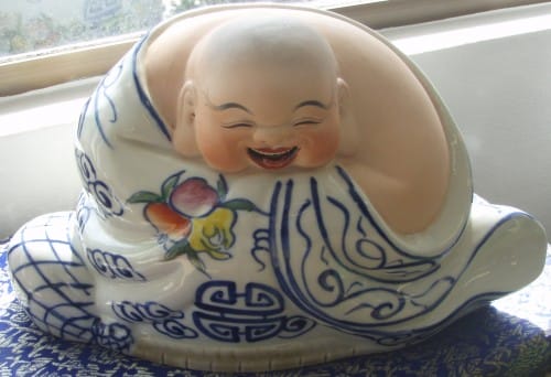 I pointed to this Laughing Buddha and Told The Boss: " The Sales of Your Business is NOT Good." Master Soon