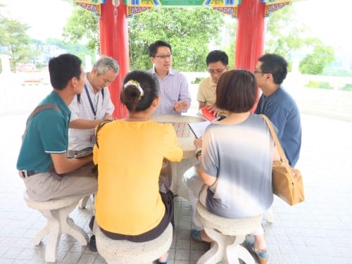 We sat down for a break and open for further discussion, while enjoyed the tropical morning air outdoor on a hill in Kuala Lumpur. 