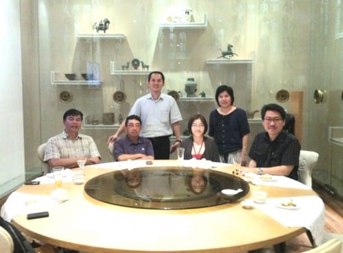 After feng shui enhancement, we had our dinner at Chinese restaurant at Empire, Subang. Three persons in this picture were presence during the instant feng shui energy enhancement. They witness this occurance for the whole process. Brother and sister, the world is much wider than what your existing knowledge could understand.